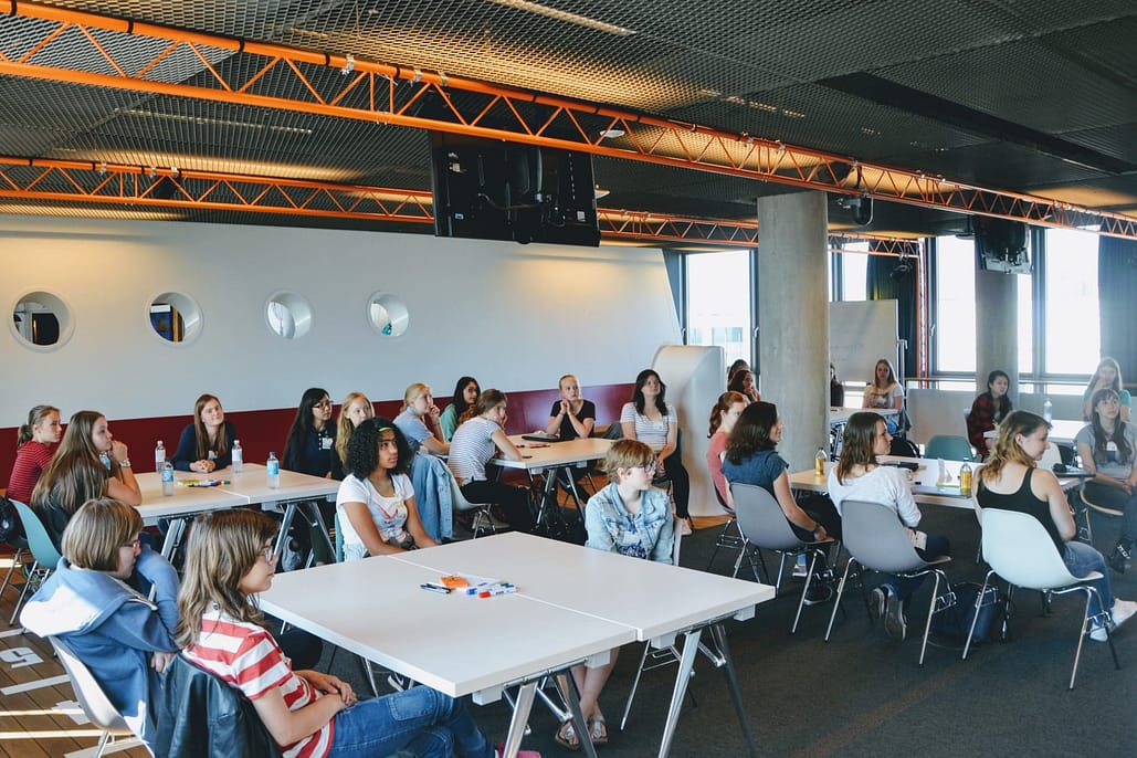 Mädchen lernen Programmieren in Hamburg
