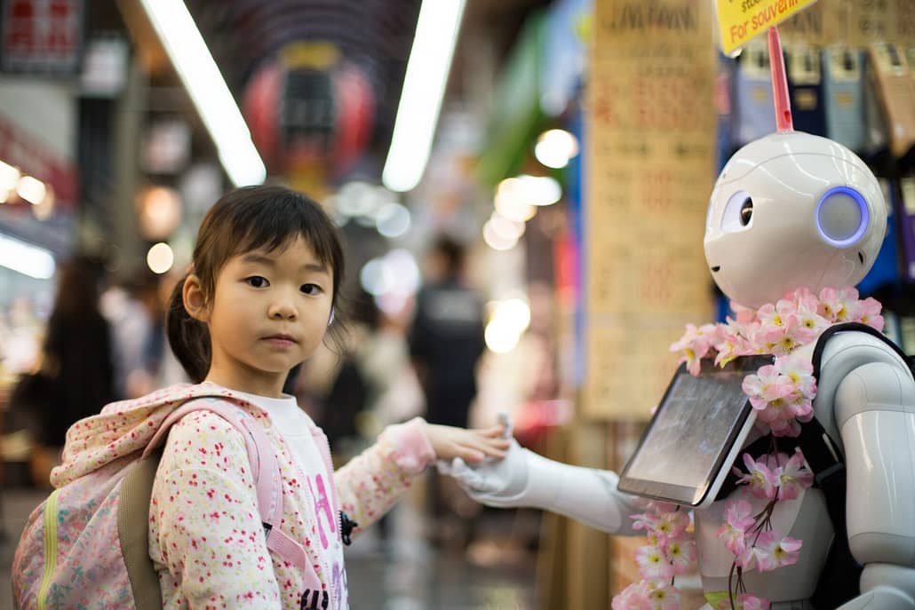 Mädchen mit Roboter