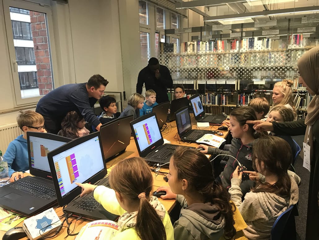 Kinder programmieren Calliope mini Workshop
