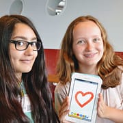 Mädchen programmieren Apps