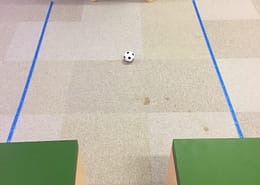 Mädchen lernen Programmieren