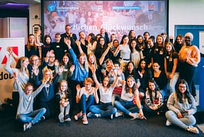 Technovation Girls Germany Mädchen in Projektarbeit Projekte in Teams zum Thema Programmieren