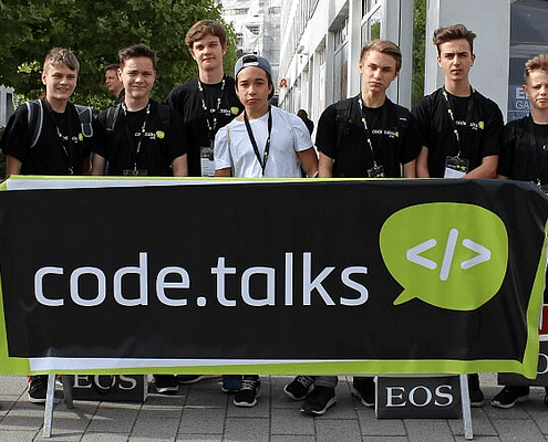 Schüler zu Besuch bei der Code Talks Konferenz