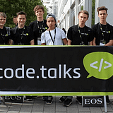Schüler zu Besuch bei der Code Talks Konferenz