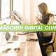 Mädchen mit digitalen Geräten an einem Schreibtisch
